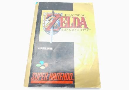 The Legend Of Zelda A Link To The Past - Handleiding - iDEAL, Spelcomputers en Games, Games | Nintendo Super NES, Gebruikt, Ophalen of Verzenden