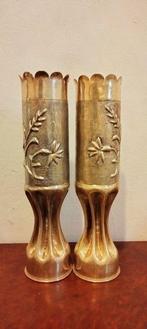 Vaas (2) - Obus 1914 bloemenmodel - Verguld messing - Paar