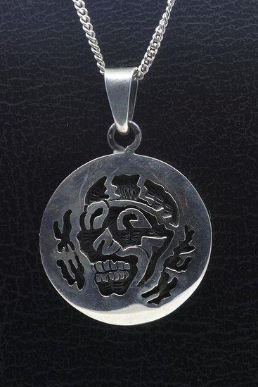 Zilveren Doodskop rond ketting hanger, Sieraden, Tassen en Uiterlijk, Kettinghangers, Verzenden