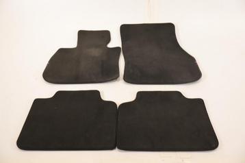 BMW U06 2 Serie Active Tourer Set automatten met M vlag beschikbaar voor biedingen