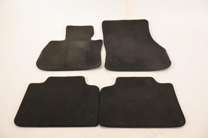 BMW U06 2 Serie Active Tourer Set automatten met M vlag, Auto diversen, Auto-accessoires, Gebruikt, Ophalen of Verzenden