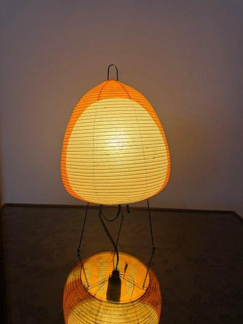 Vitra - Isamu Noguchi - Tafellamp - Akari 1AY - Metaal,, Antiek en Kunst, Antiek | Lampen