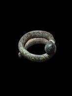 Oud-Romeins Rare Bronze Serpent Ring
