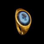 Oud-Romeins Goud Ring met borstbeeld van jongeman. 1e - 2e, Verzamelen, Mineralen en Fossielen