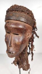 Houten masker en riet - Tchokwe - Angola (Zonder, Antiek en Kunst, Kunst | Niet-Westerse kunst