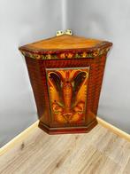 Zweedse volkskunst hoekhangkast - Kast - Hout