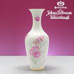 Seltmann - Vaas - Bloemenhouder in tromba-vorm nr. 28 met