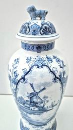 Petrus Regout - dekselvaas - Delfts Blauwe Vaas - 32 cm -, Antiek en Kunst