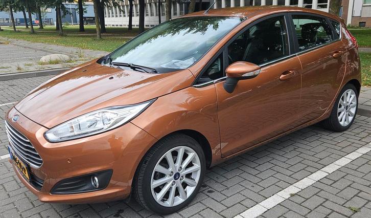 Ford Fiësta 2015 1.0 EcoBoost 74 kW / 100 PK TITANIUM Euro 6, Auto's, Ford, Geïmporteerd, Onderhoudsboekje, Te koop, Handgeschakeld