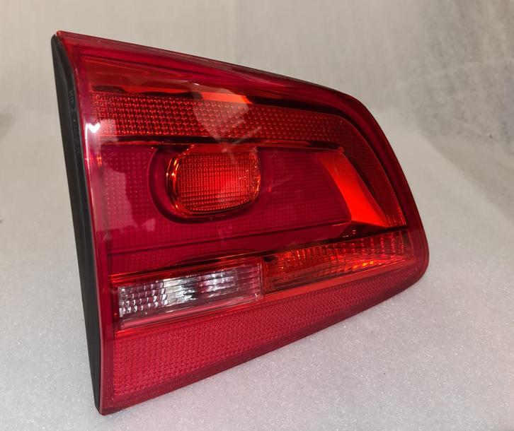 Achterlicht achter binnen Links Touran Facelift 1T094509..., Auto-onderdelen, Verlichting