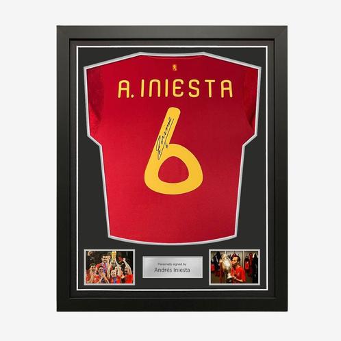 Andrés Iniesta Signed & Framed Spain 2020 Football Shirt, Verzamelen, Sportartikelen en Voetbal, Ophalen of Verzenden
