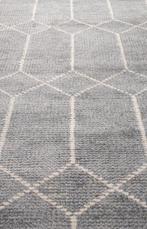 2dekans | Zuiver Venus - Vloerkleed - Grijs - 170x240cm, Ophalen of Verzenden, Zo goed als nieuw, Grijs