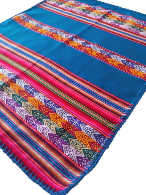 Sjamanistische ceremonie mesa, Heilige ruimte creëren, Antiek en Kunst, Antiek | Kleden en Textiel, Verzenden
