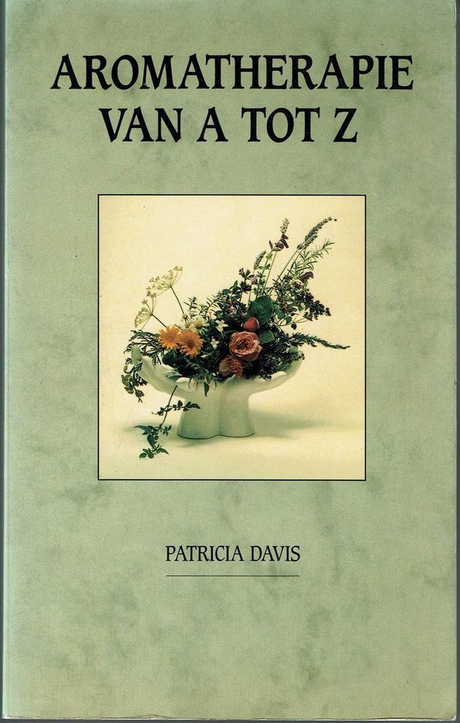 AROMATHERAPIE VAN A TOT Z 9789065904072 DAVIS, Boeken, Gezondheid, Dieet en Voeding, Gelezen, Verzenden
