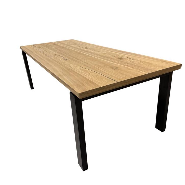 Actie! Eettafel Noowa 240 | Massief eiken | Van €1149,-, Huis en Inrichting, Tafels | Eettafels, 50 tot 100 cm, 200 cm of meer