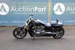Veiling: Motor Harley-Davidson V-ROD Muscle Benzine 2015, Chopper