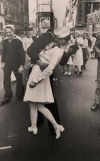 Alfred Eisenstaedt - V-J Day in Times Square, 1945., Verzamelen, Fotografica en Filmapparatuur