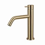 Wastafelkraan Qisani Flow Medium Geborsteld Goud, Doe-het-zelf en Verbouw, Sanitair, Ophalen of Verzenden, Nieuw, Kraan