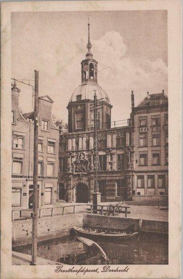 DORDRECHT - Groothoofdspoort, Verzamelen, Ansichtkaarten | Nederland, Verzenden