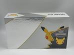 Pokémon Box - Celebrations 25th Anniversary Ultra Premium, Hobby en Vrije tijd, Verzamelkaartspellen | Pokémon, Nieuw