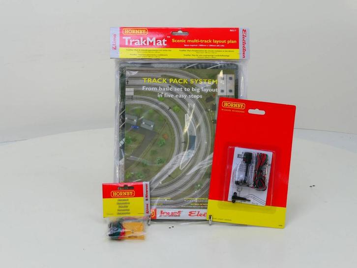 Hornby R8217 Trakmat, R046  Hefboomschakelaar en R406 Kle..., Hobby en Vrije tijd, Modeltreinen | Overige schalen, Rails, Gebruikt