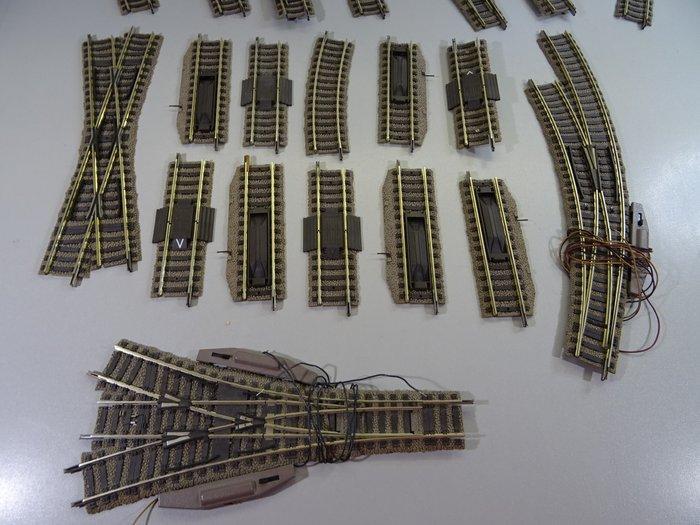 Fleischmann H0 - Modeltreinsporen (1) - 9 x wissels + 4 x, Hobby en Vrije tijd, Modeltreinen | H0