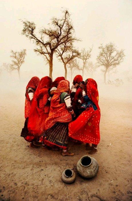 Steve McCurry (1950–) - Rajasthan, India 1983, Antiek en Kunst, Kunst | Designobjecten