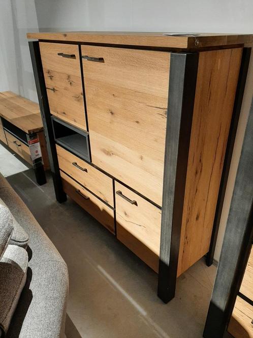 Lucania opbergkast **SHOWROOMMODEL**, Huis en Inrichting, Kasten | Wandmeubels, Nieuw