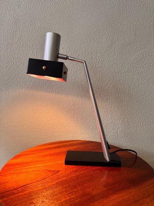 Fase - Luis Perez de la Oliva - Tafellamp - GRAUWE GESHA -, Antiek en Kunst, Antiek | Lampen