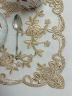 Elegante en koninklijke servetten met gouden draad, Antiek en Kunst