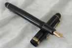 Custom 74 14K-585 Gold Nib Black Resin Gold Trim - Vulpen, Verzamelen, Nieuw