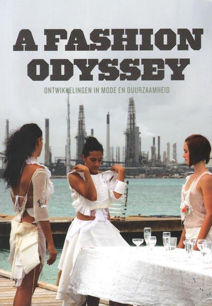 A fashion odyssey 9789491444067, Boeken, Hobby en Vrije tijd, Gelezen, Verzenden