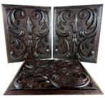 Wanddecoratie (3) - Drie decoratieve handgesneden houten