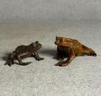 Beeldje - Twee kikkers (2) - Brons, Buxus hout, Antiek en Kunst