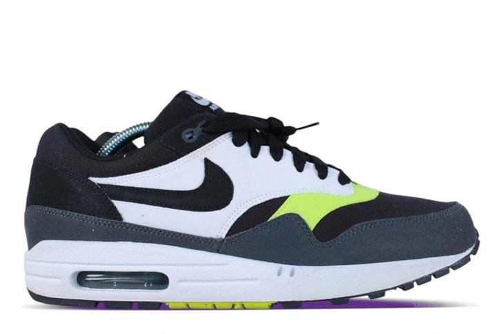 Nike Air Max 1 Black Anthracite Volt • 43, Kleding | Heren, Schoenen, Sneakers of Gympen, Ophalen of Verzenden