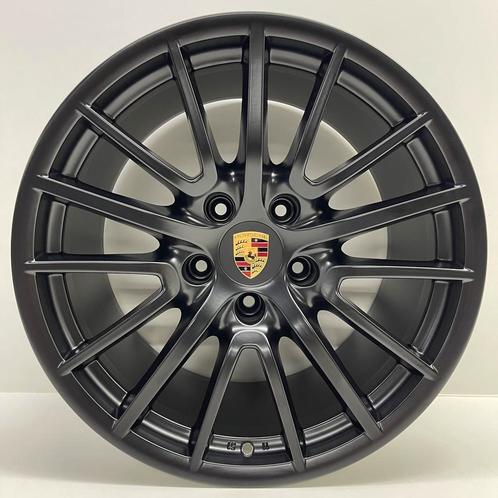 Porsche 997 2/4  19inch Sport Design GTS met banden (8mm), Auto-onderdelen, Banden en Velgen, 19 inch, 305 mm, Personenwagen, Gebruikt