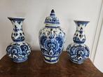 Vaas (3) - Aardewerk - Kaststel Delfts blauw