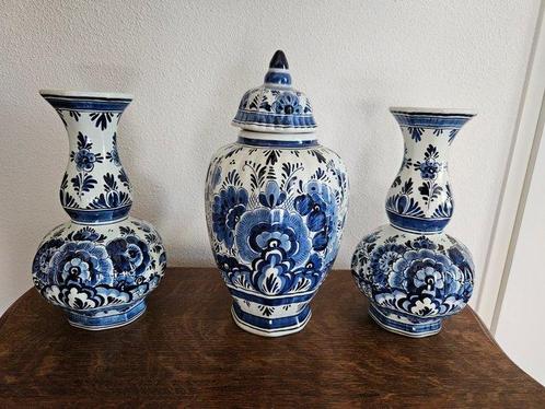 Vaas (3) - Aardewerk - Kaststel Delfts blauw, Antiek en Kunst, Curiosa en Brocante