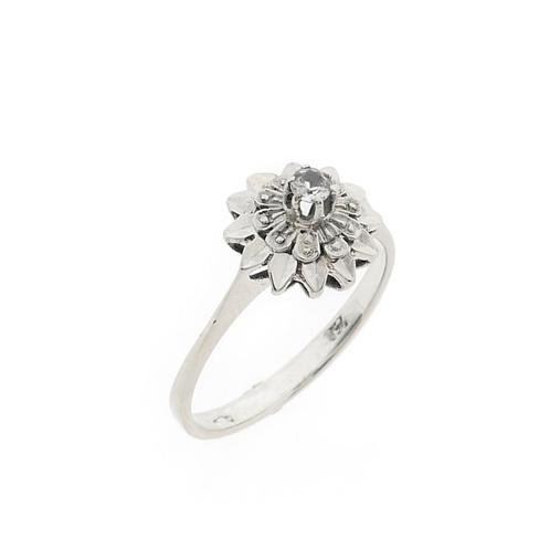 18 Krt. witgouden entourage ring met zirconia, Sieraden, Tassen en Uiterlijk, Ringen, Dame, Met edelsteen, Overige kleuren, 18 tot 19