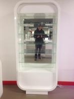 Italiaanse high glossy witte vitrine met verlichting, Zakelijke goederen, Kantoor en Winkelinrichting | Winkel en Inventaris