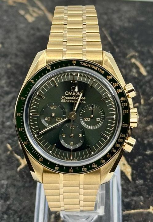 Omega Speedmaster 42mm - Gold - Green Dial - New 2025, Sieraden, Tassen en Uiterlijk, Horloges | Heren, Goud, Nieuw, Goud, Omega