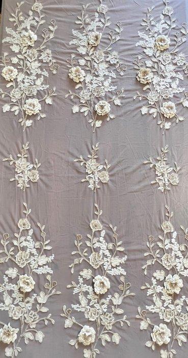 Prezioso tulle geborduurd met ruffles en plooien - Swarovski, Antiek en Kunst, Antiek | Kleden en Textiel