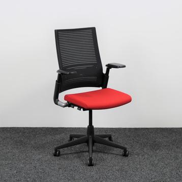 Mam tot nu haar ≥ Ahrend 2020 Extraverta Bureaustoel Rood & Zwart — Bureaustoelen —  Marktplaats