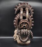 Schitterend helmet - ibo - Nigeria (Zonder Minimumprijs)