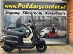 2e hands Vespa-look scooters te koop +altijd 50 X occasion!, Fietsen en Brommers, Ophalen, Zo goed als nieuw