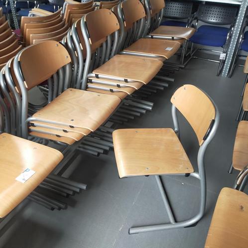 23 STUKS  Ahrend houten schoolstoelen - beuken (alleen per s, Huis en Inrichting, Stoelen, Ophalen of Verzenden