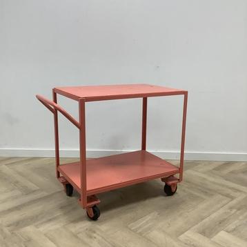 Tweedehands  serveerwagen (hxbxd) 87x102x64 cm,  zalm-rose beschikbaar voor biedingen