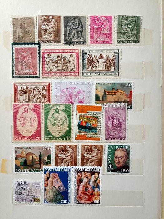 Vaticaanstad 1930/1980 - 5 albums met postzegels van het, Postzegels en Munten, Postzegels | Europa | Italië