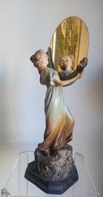 Figuur - Stucco en glas