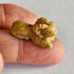 Bactrisch of Centraal-Aziatisch Kalksteen Leg Ram Bead, Antiek en Kunst